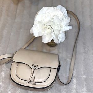 Cross body purse
